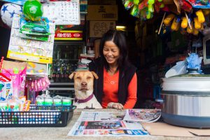 大帽山茶水亭，登山前、下山後在蓮姐食串魚蛋，也許是大家的共同回憶啦