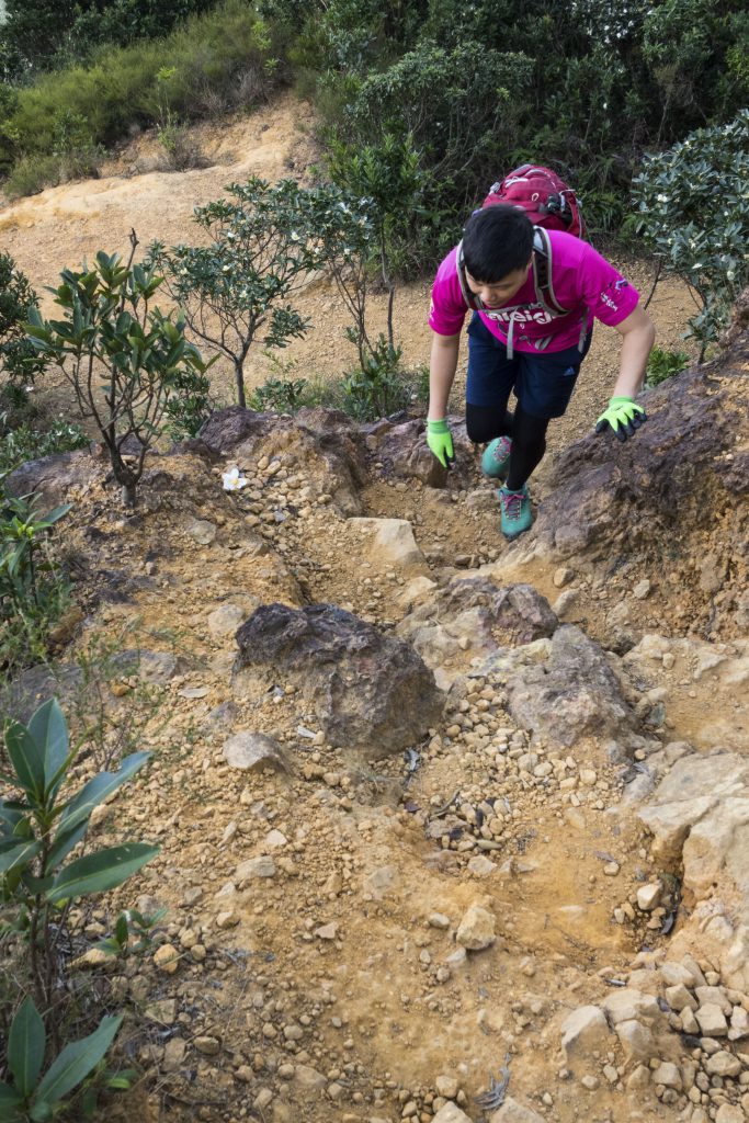 記得之前登山之路會有前人留下繩索，但最近已不復見