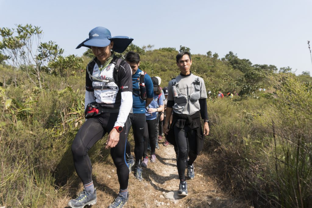 毅行者先生陳國強帶領山友行八仙嶺