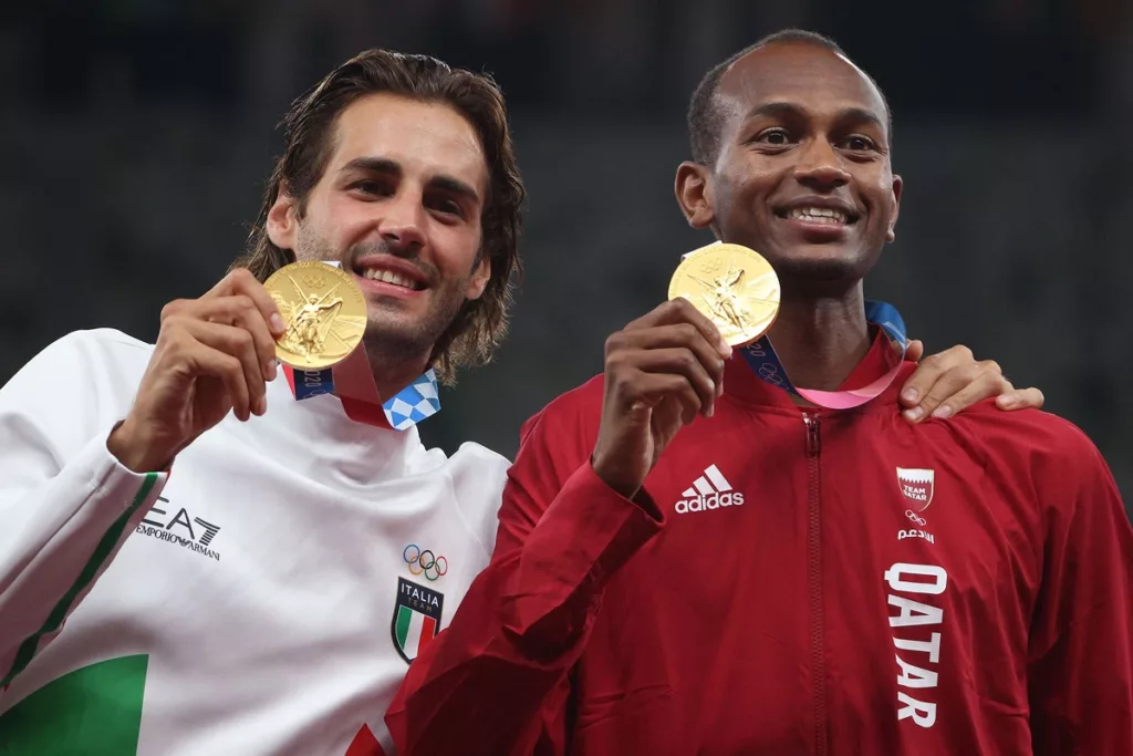 兩位跳高選手共享冠軍，被喻為是奧運美好的一刻
